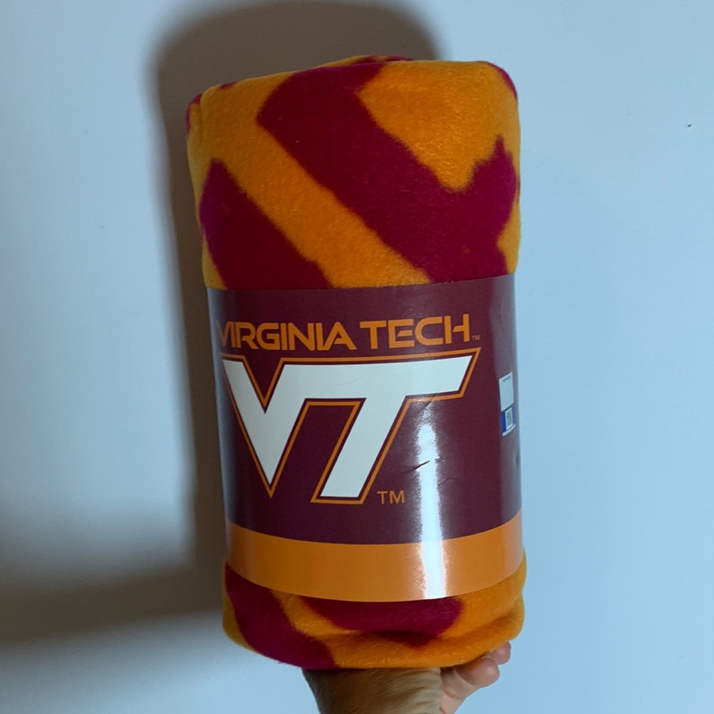 COPY - VT 50” x 60” Fleece throw NWT